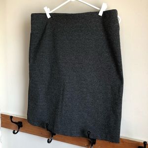 Old Navy | Elastic waist pencil skirt. Gray. Size M.